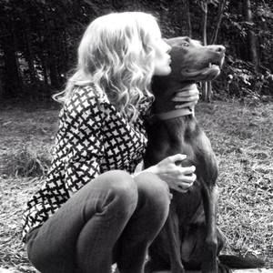 Meet your Posher, Laurie